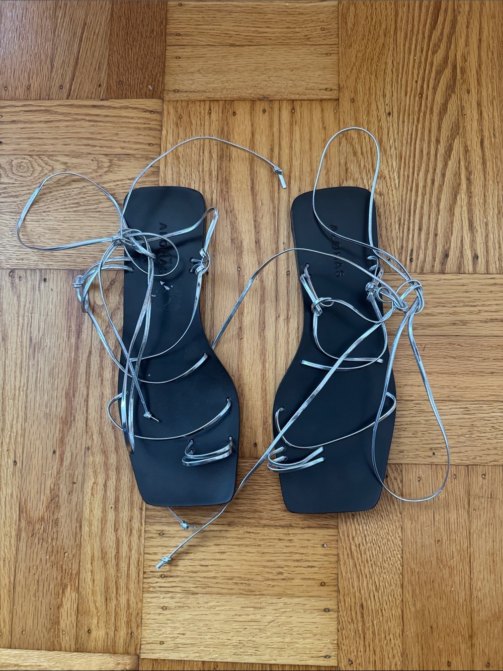 ALOHAS Silver Bamboo Shimmer Leather Sandals 39 9 - Picture 3 of 5